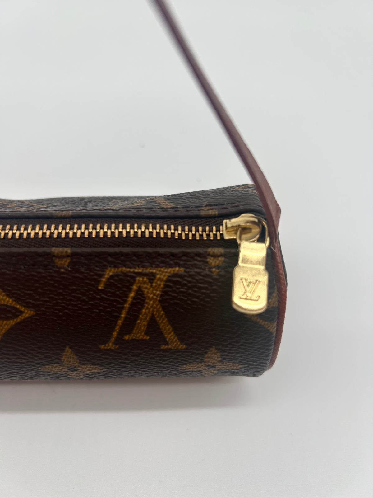 Mini papillon monogram