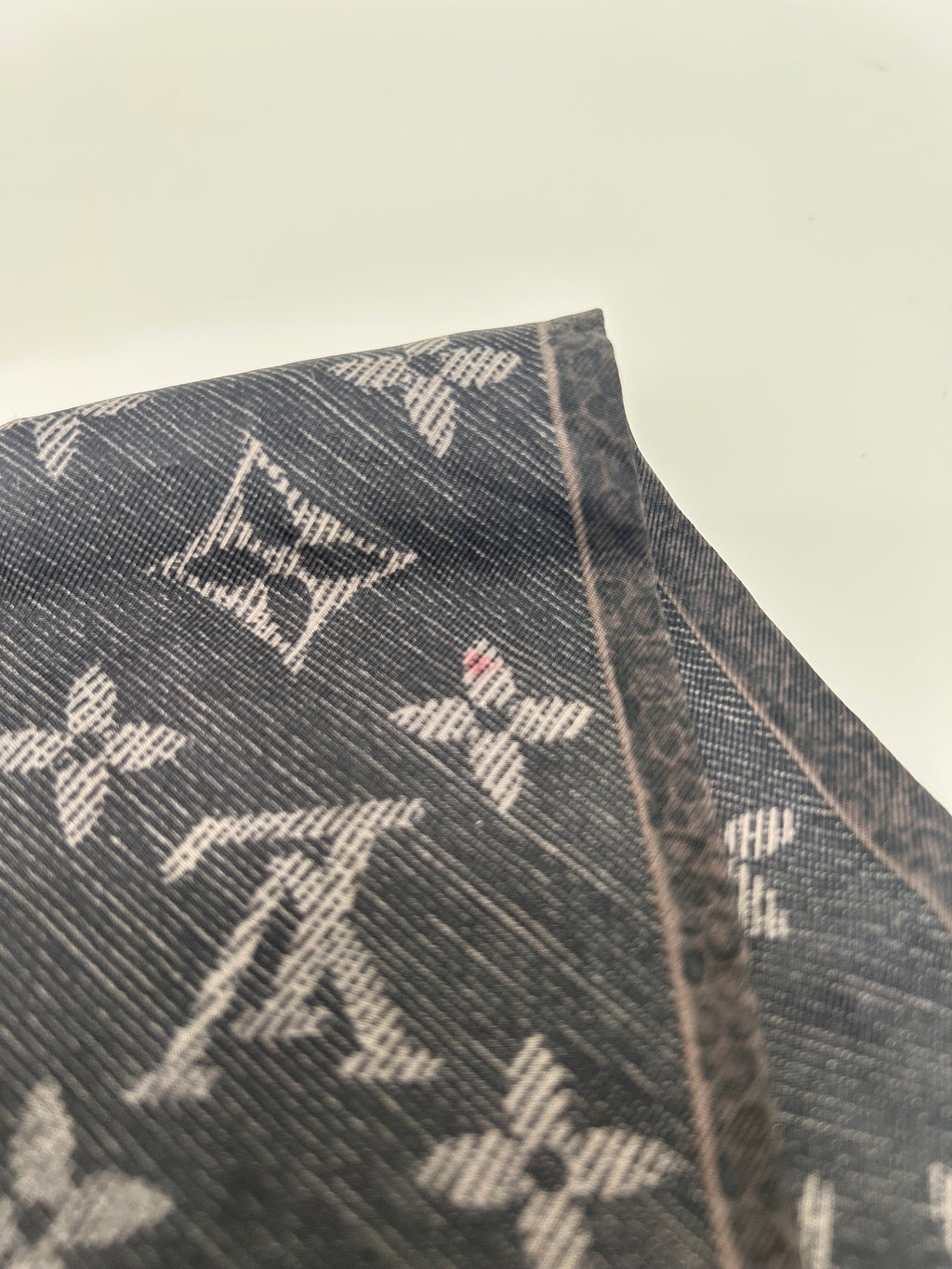 Louis Vuitton Jeans bandeau