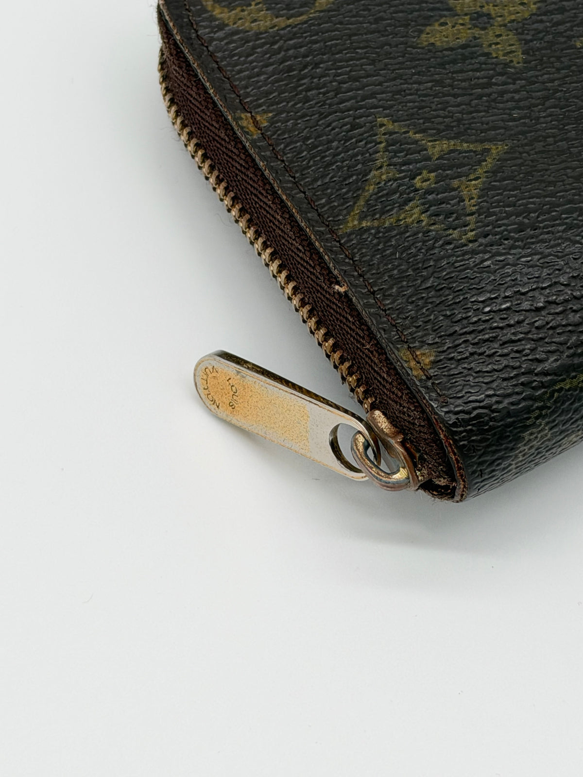 Louis Vuitton Zippy coin purse