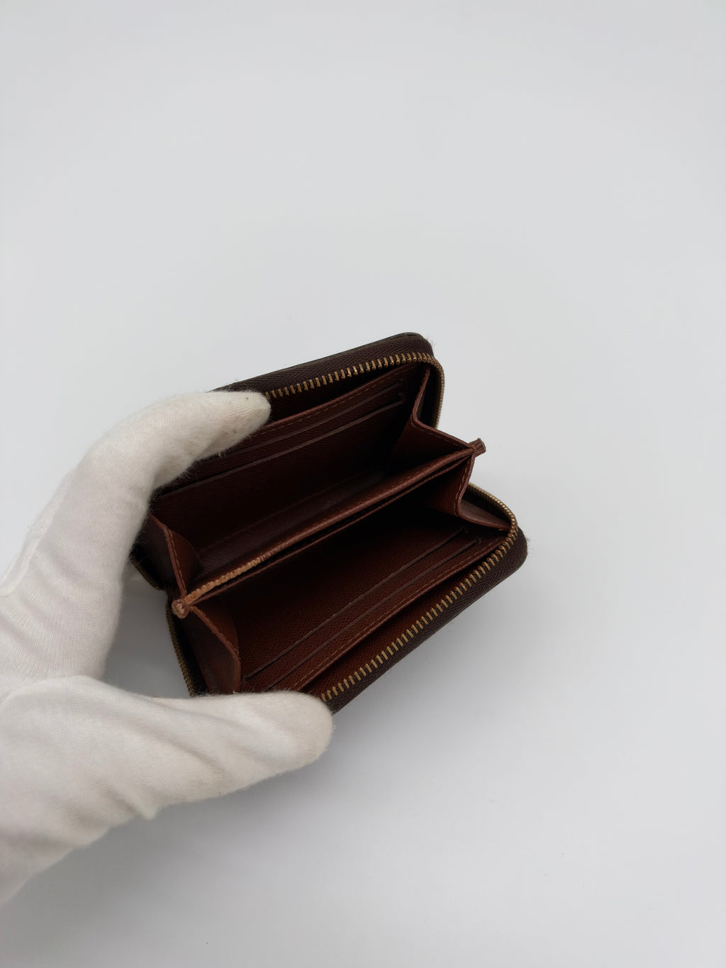 Louis Vuitton Zippy coin purse