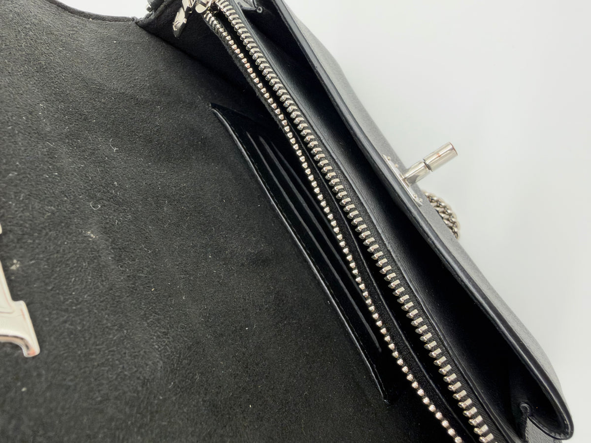 Louis Vuitton MyLockMe chain pochette